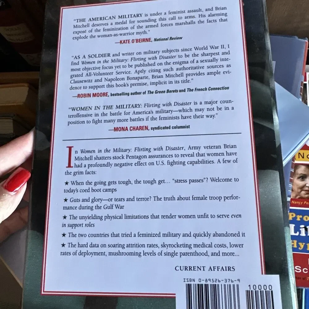 Women in the‎ Military : Flirting with Disaster by Brian Mitchell 1998 HCDJ